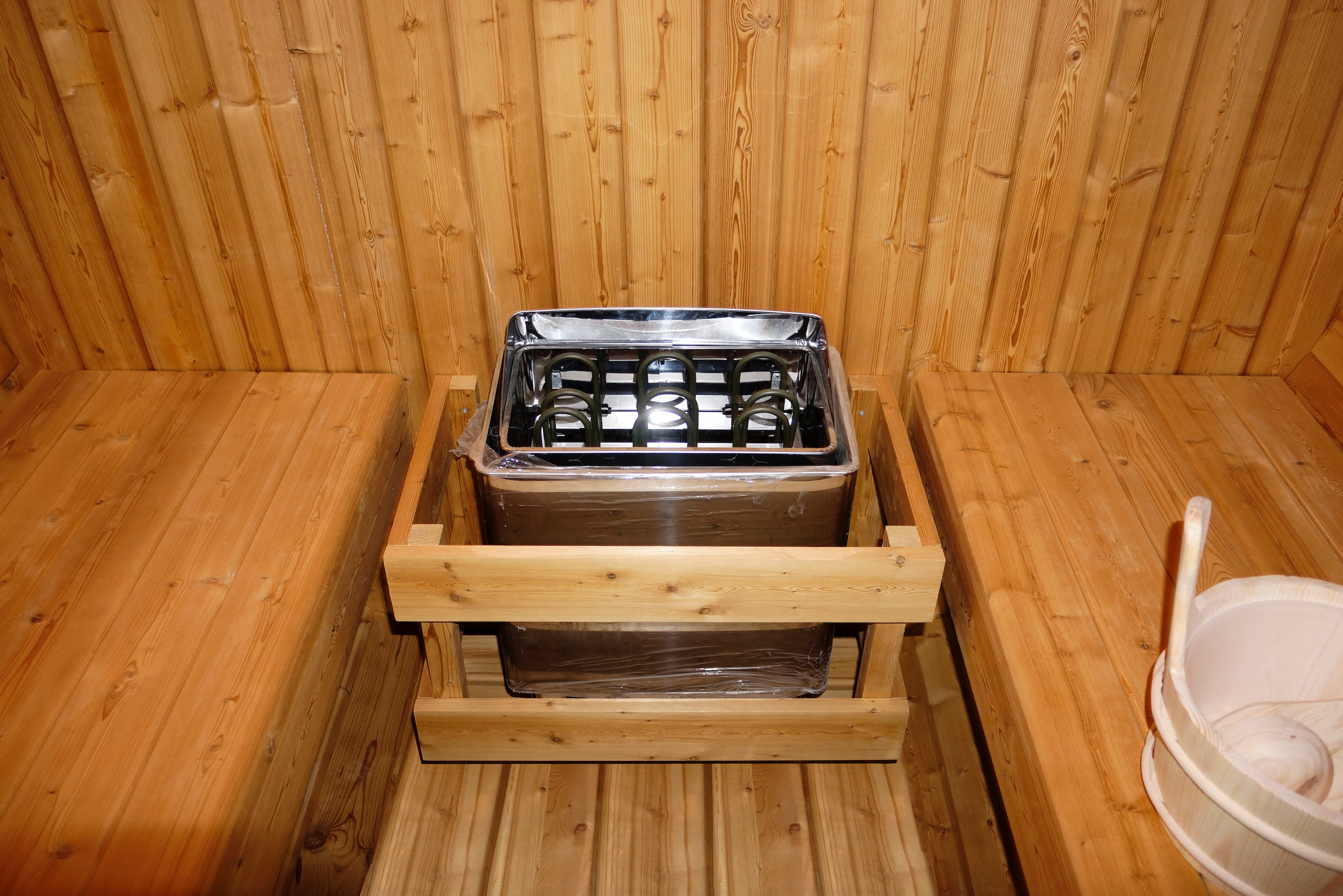 Sauna de barril al aire libre TROMSÖ XL para 6 personas