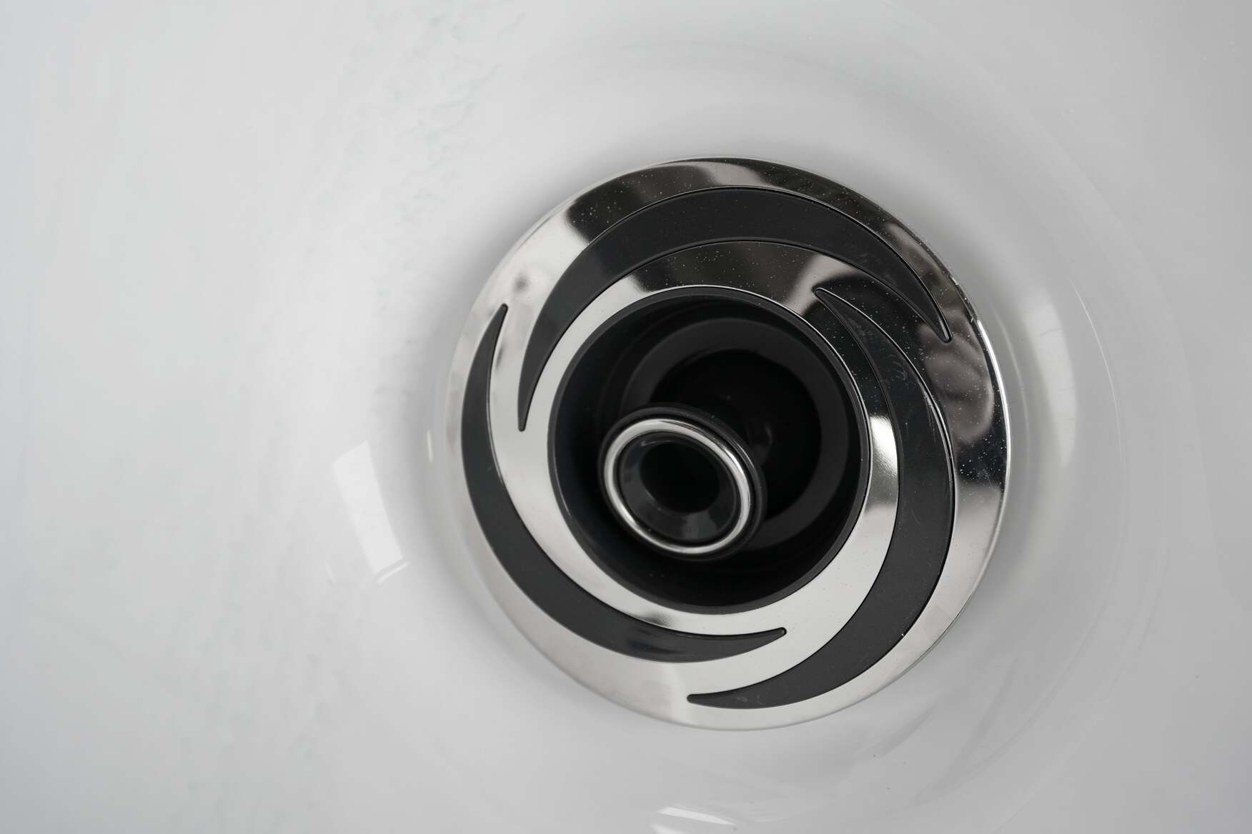 Outdoorwhirlpool Palermo WHITE MARBLE inkl. Abdeckung 180x160x76 cm frostsicher