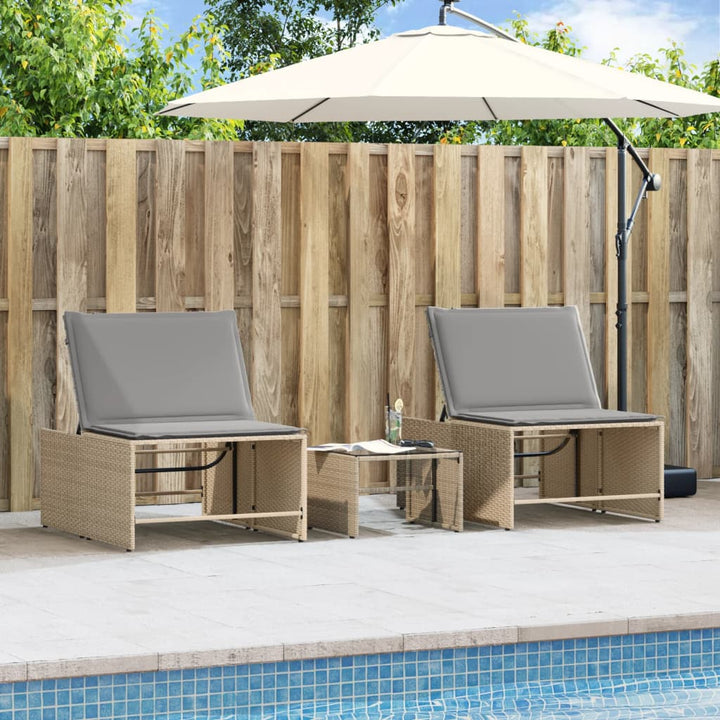 Sonnenliegen 2 Stk. mit Tisch Beige Poly Rattan