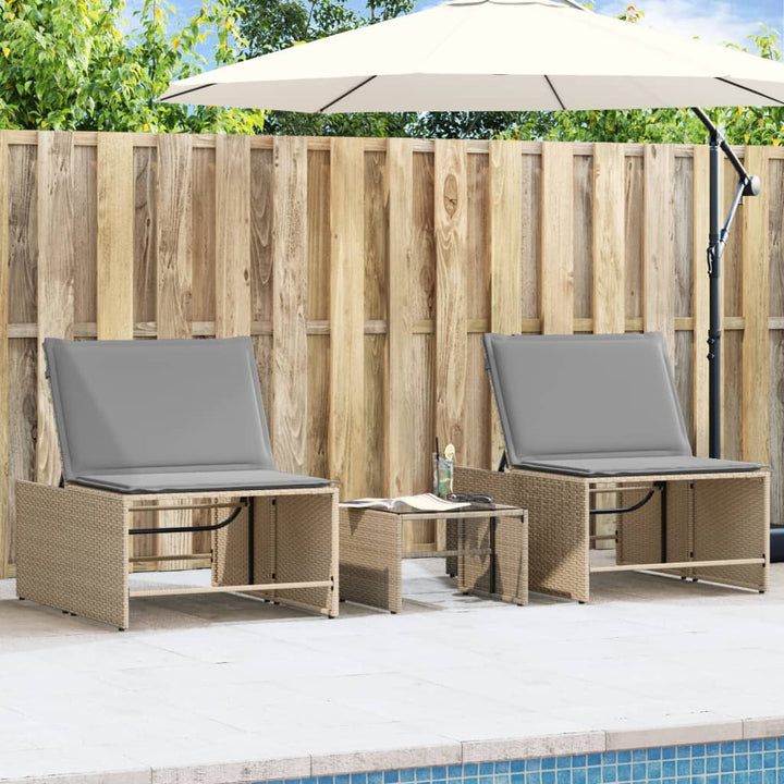 Sonnenliegen 2 Stk. mit Tisch Beige Poly Rattan