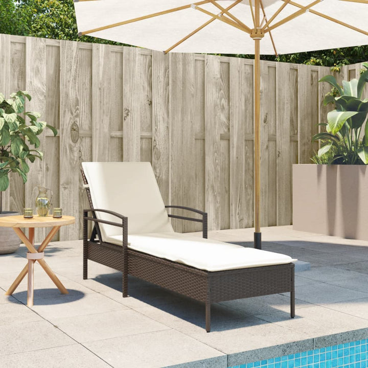 Sonnenliege mit Auflage Braun 63x200x81 cm Poly Rattan