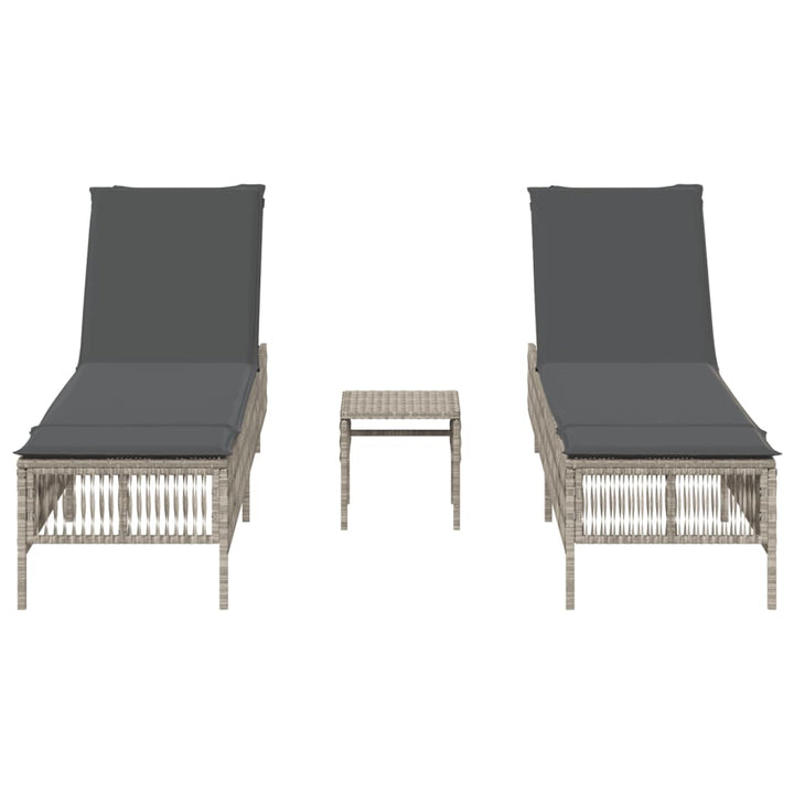 Sonnenliegen 2 Stk. mit Tisch Hellgrau Poly Rattan