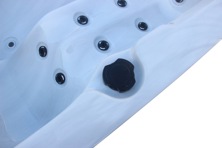Outdoorwhirlpool PALMA Weiß inkl. Abdeckung und Stiege 190x190x86 cm