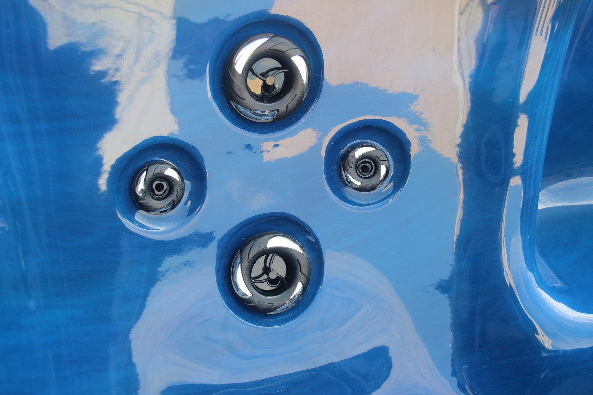 Outdoorwhirlpool PALMA BLUE MARBLE inkl. Abdeckung und Stiege 190x190x86 cm